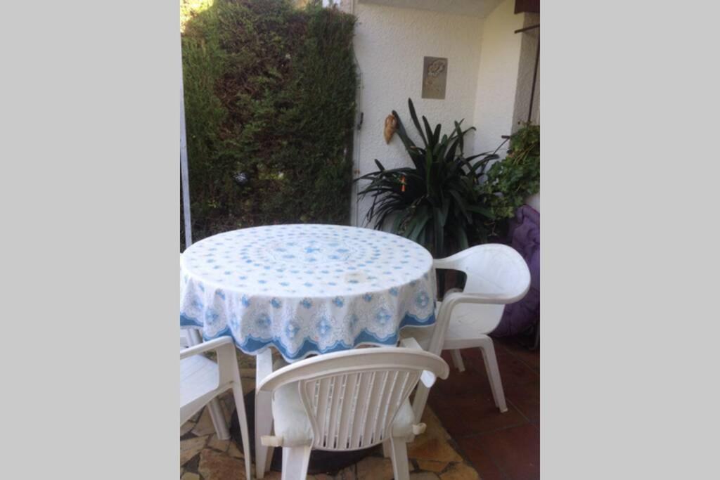 Casita Blanca Con Fibra Optica Y Piscina Cominutaria Villa Tossa de Mar Dış mekan fotoğraf